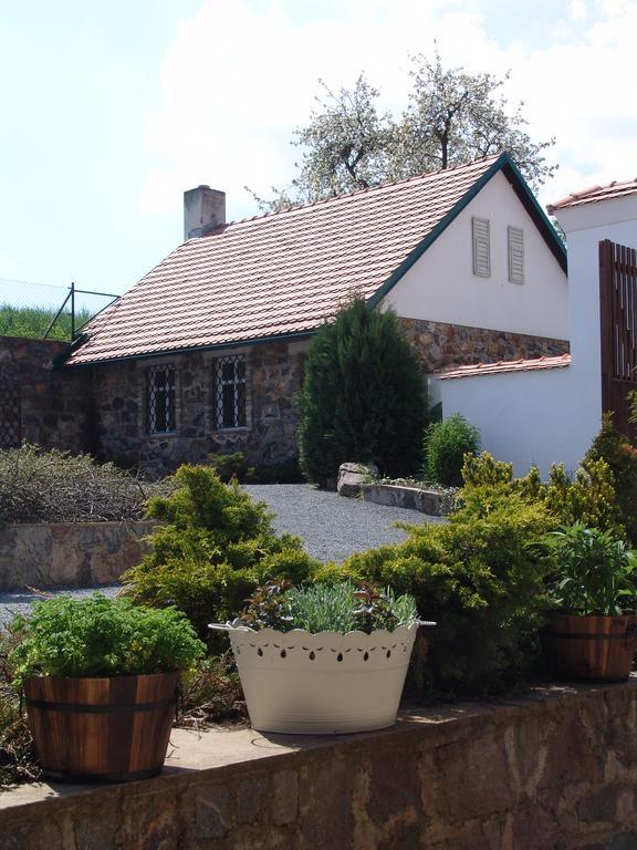 Penzion V Polich Malé Číčovice Exterior foto